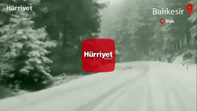 Kazdağları'nda aniden bastıran kar sürücülere zor anlar yaşattı