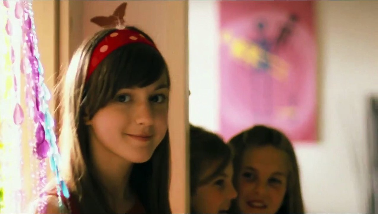 Deine Schönheit ist nichts wert... Trailer DF