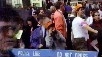 How to Survive a Plague Trailer OV