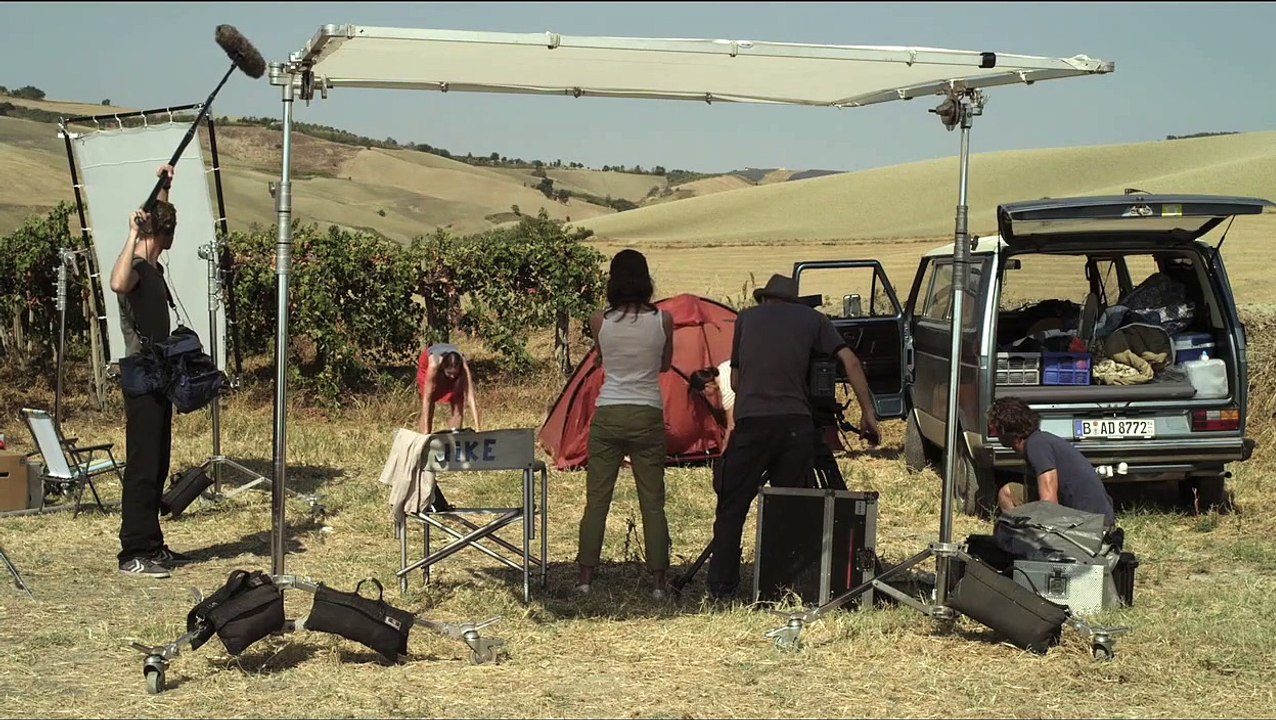 Ins Blaue Trailer DF