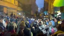 Polis, Feminist Gece Yürüyüşü için toplananlara biber gazı sıktı
