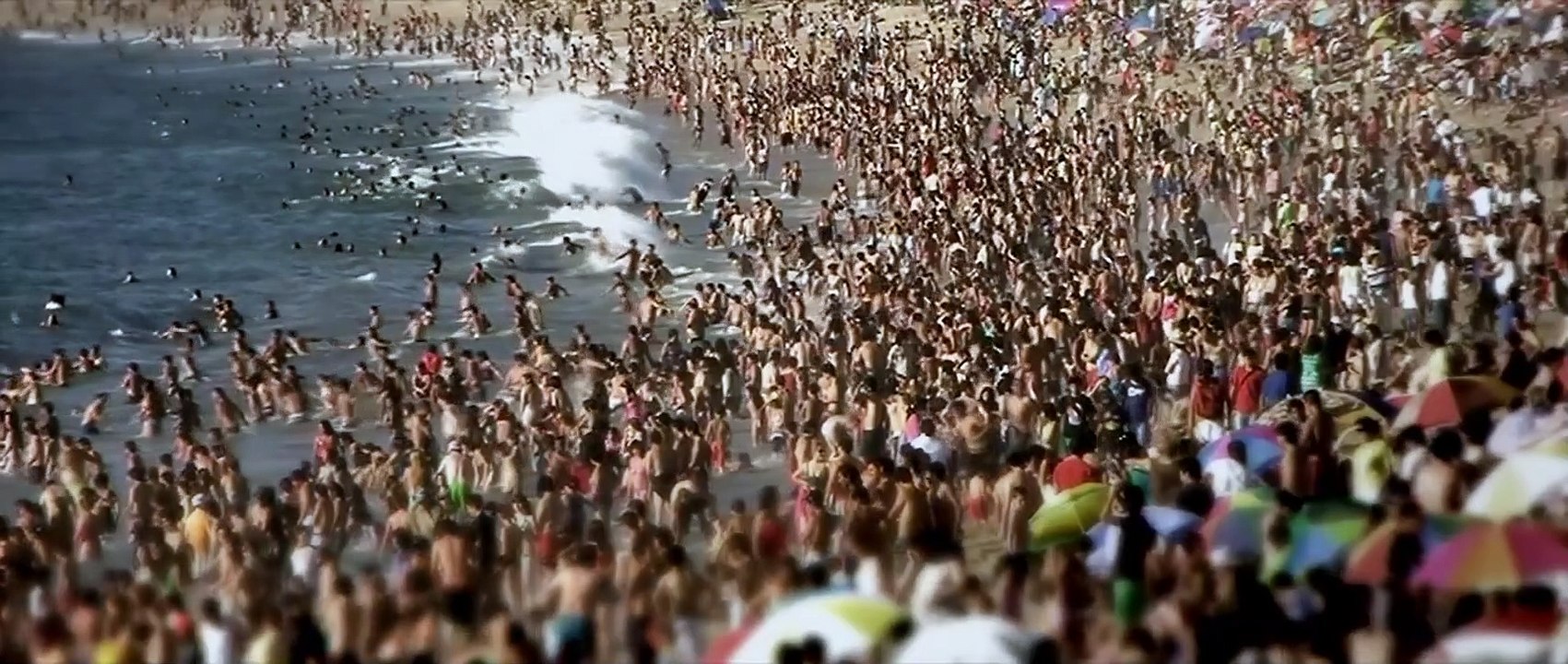 What Happened To Monday? Trailer (2) DF