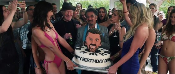 Mr. Collins&#039; zweiter Frühling Trailer (2) OV