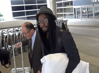 Will.i.am Épuisé par le Jetlag à LAX ✈️