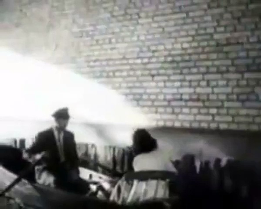 Unter den Brücken Trailer DF