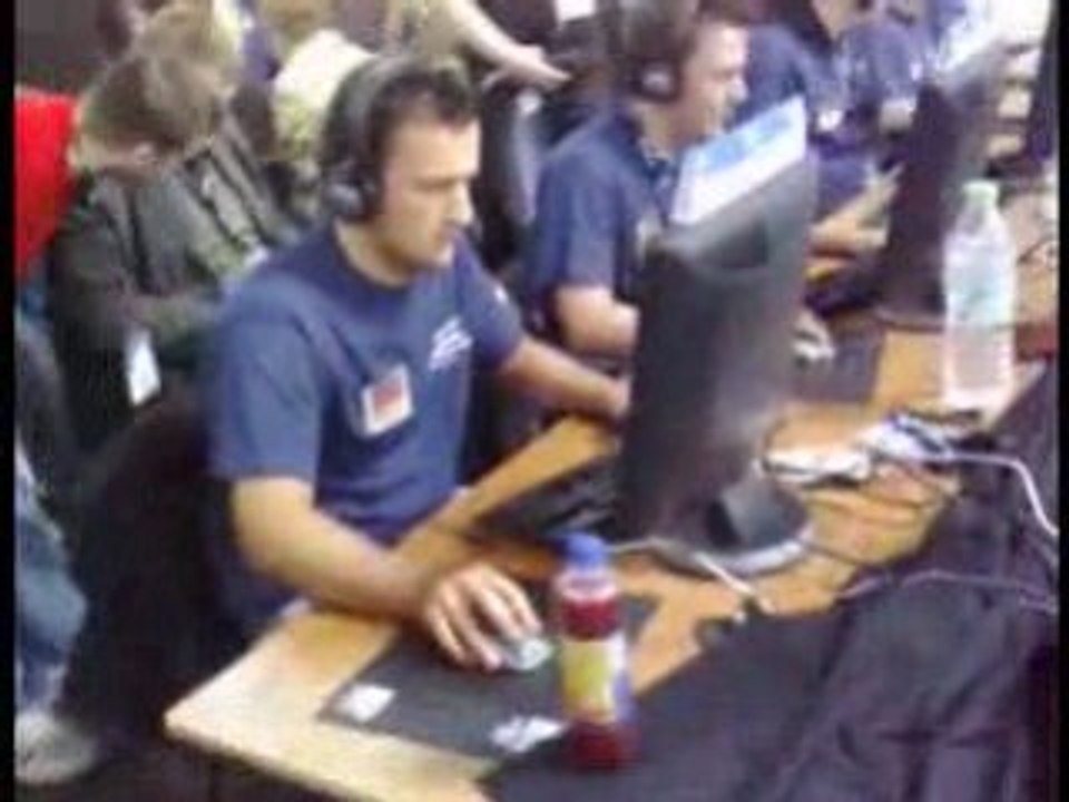 Rakaka åker till CeBIT - Inne i turneringsområdet CS