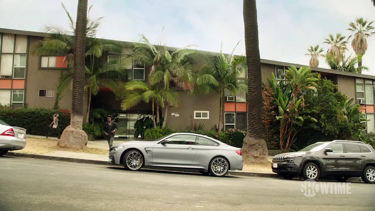 White Famous Trailer OV