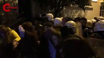 Taksim bariyerlerle kapatıldı: Polis müdahale ediyor