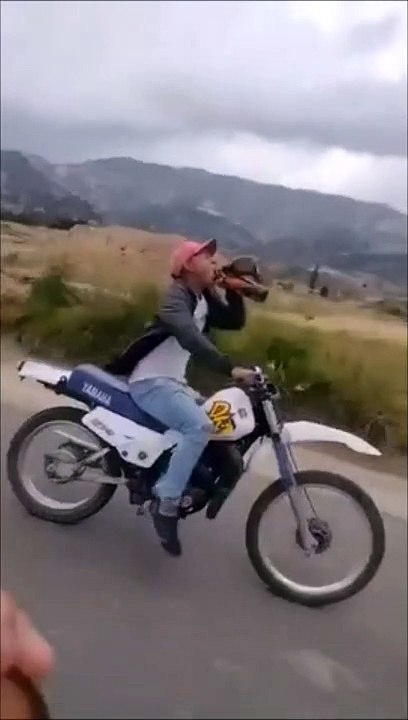 Boire ou conduire il faut choisir... Ou la route le fait pour toi