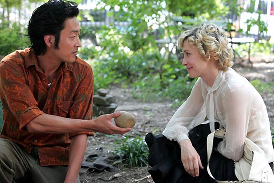 Never Forever : Vera Farmiga en interview