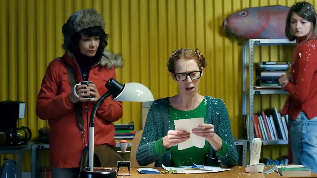 Barfuß in Paris Trailer DF