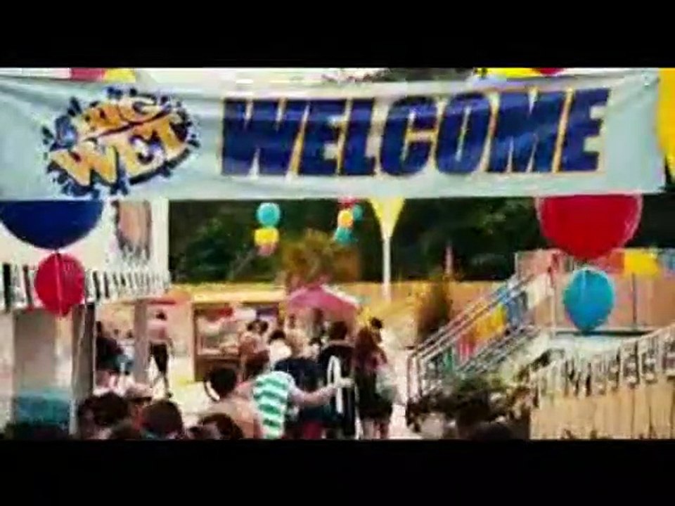 Piranha 2 Trailer DF