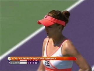 Li Na, Radwanska teruskan kemaraan