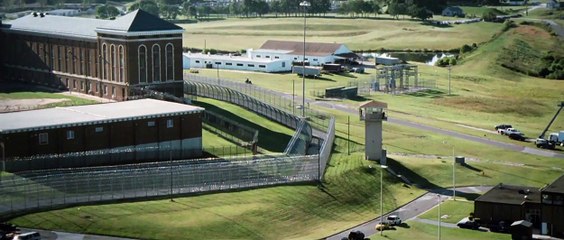 Dark Places - Gefährliche Erinnerung Trailer DF