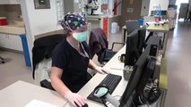 18 yıllık hemşire, hastalarına gözü gibi bakıyor