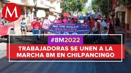 Marchan empleadas del ayuntamiento de Chilpancingo por el día de la mujer
