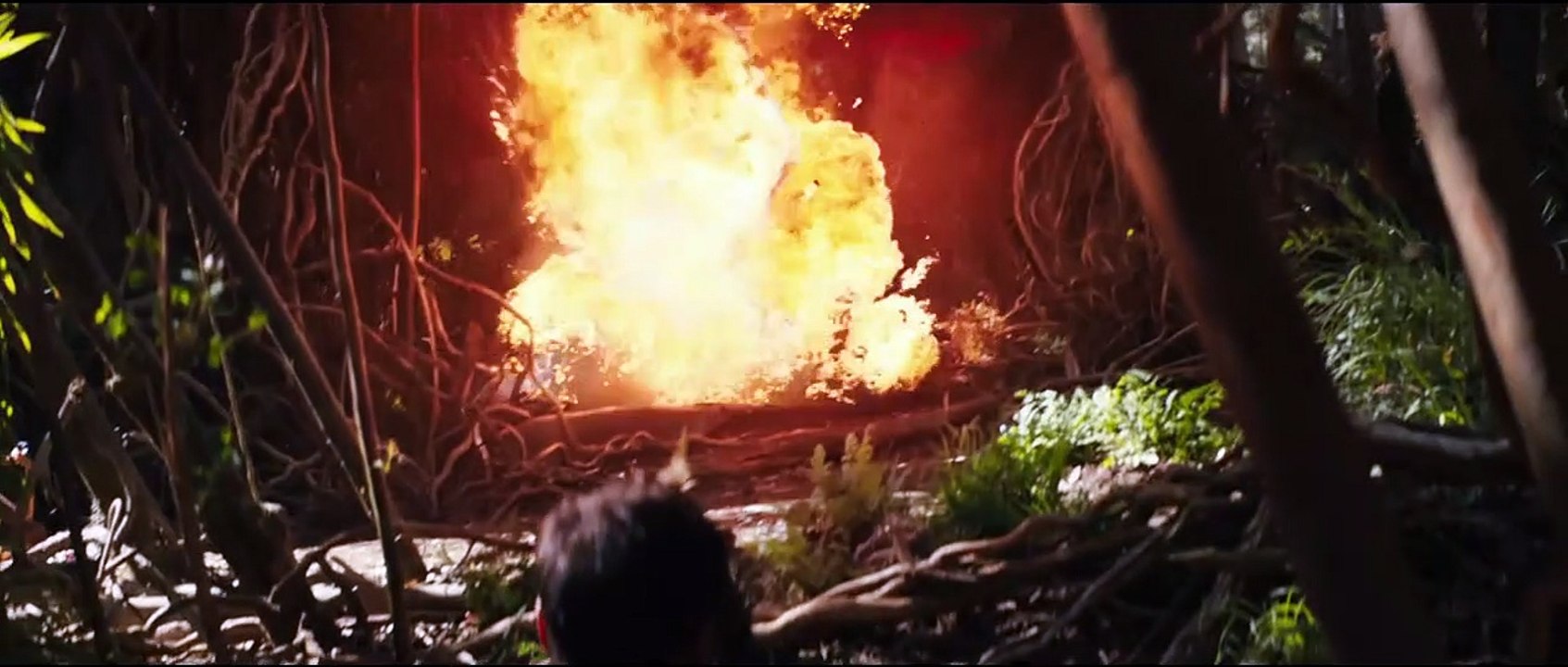 Tomb Raider Trailer (2) DF