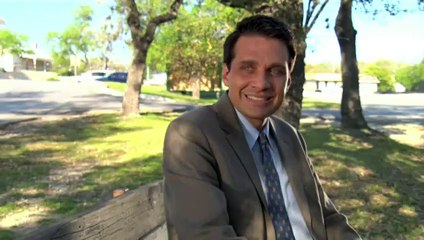 Der Pfarrer, meine Tochter und ich Trailer OV