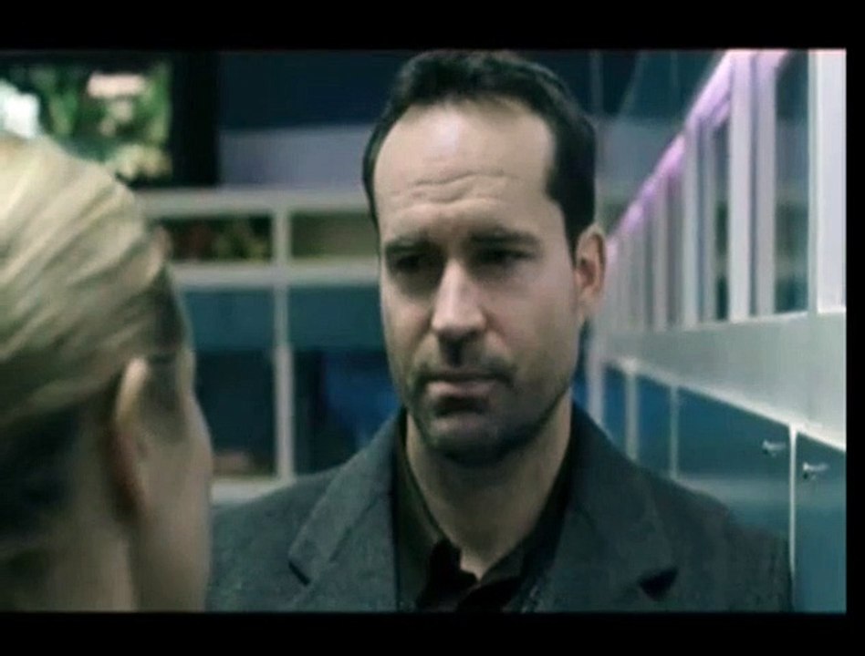 Downloading Nancy Trailer DF