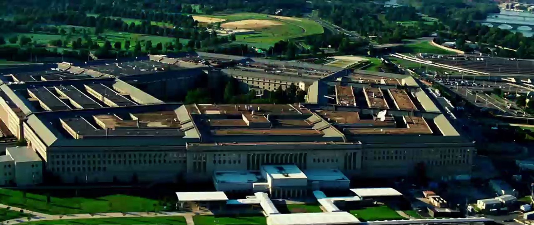 13 Hours: The Secret Soldiers Of Benghazi Trailer (3) DF