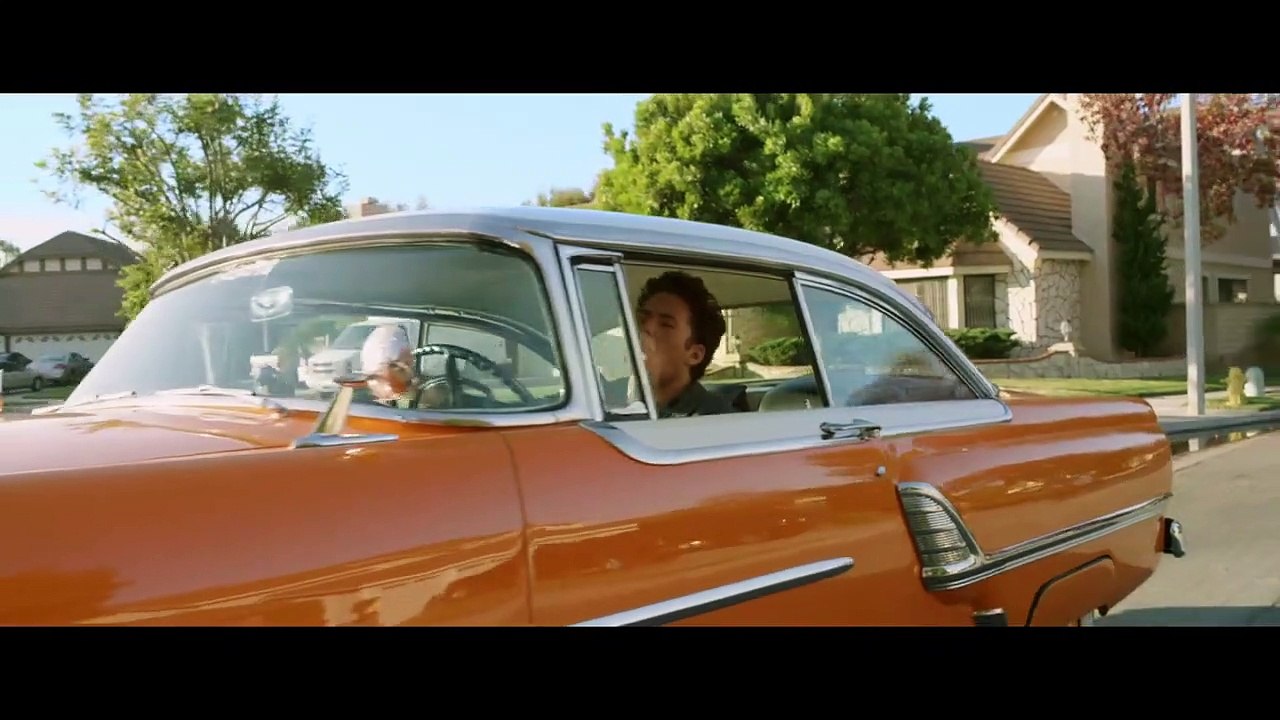 Oliver, Stoned. Trailer DF