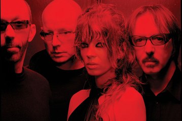 Garbage / Le Monde ne suffit pas