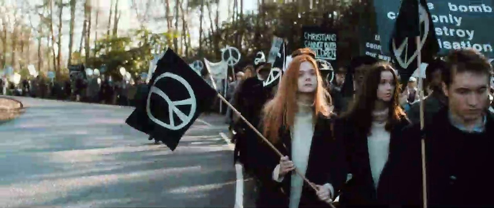 Ginger & Rosa Trailer DF