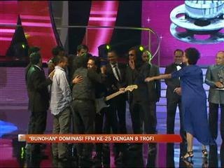 Reaksi penerima trofi FFM 25