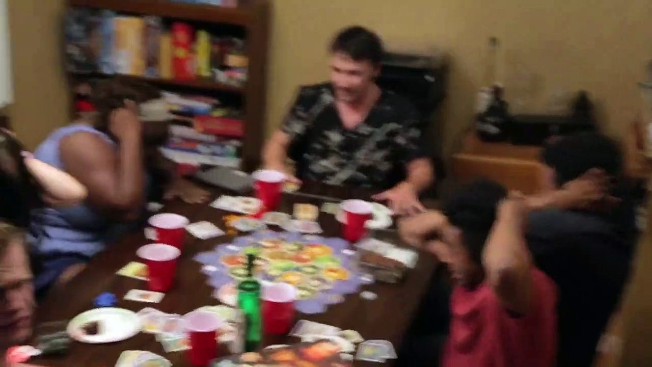 OMG... We're in a Horror Movie!!! Trailer DF