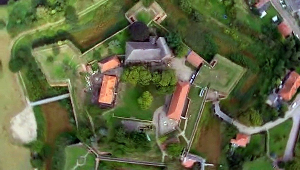 Die Elbe von oben Trailer DF