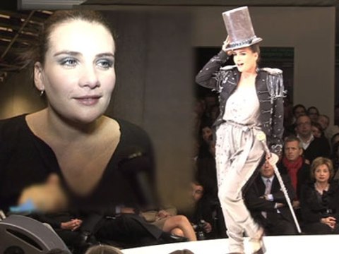 La chanteuse Marie-Amélie Seigner : J’ai perdu 10 kg en mangeant 2 carrés de chocolat tous les soirs !