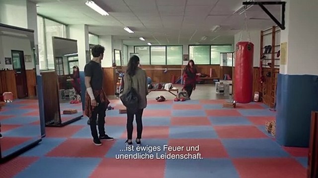 Sen Kiminle Dans Ediyorsun Trailer OmU