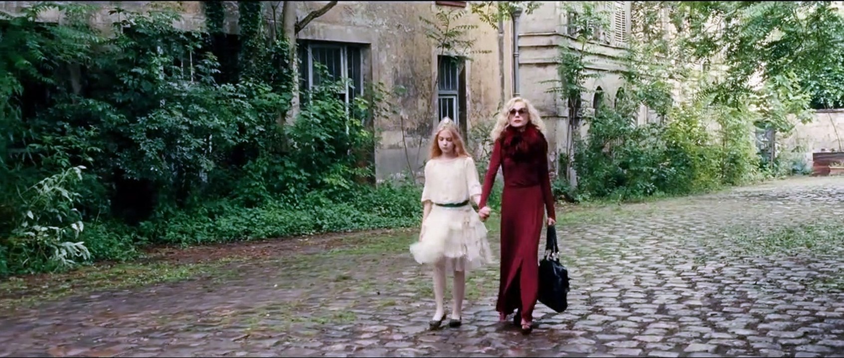 I'm Not a F**king Princess Trailer DF