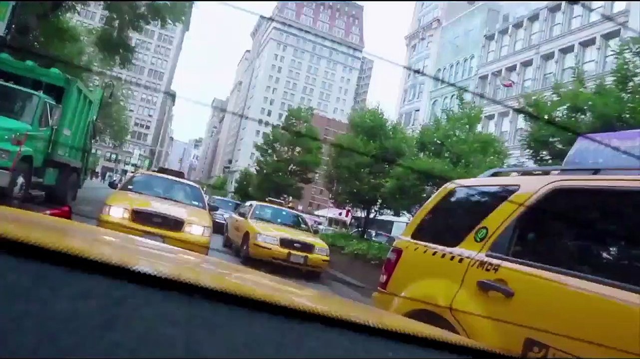 Mademoiselle C. Trailer DF