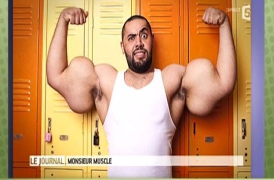Zapping Sport 22/09 : cet homme a les plus gros biceps du monde!