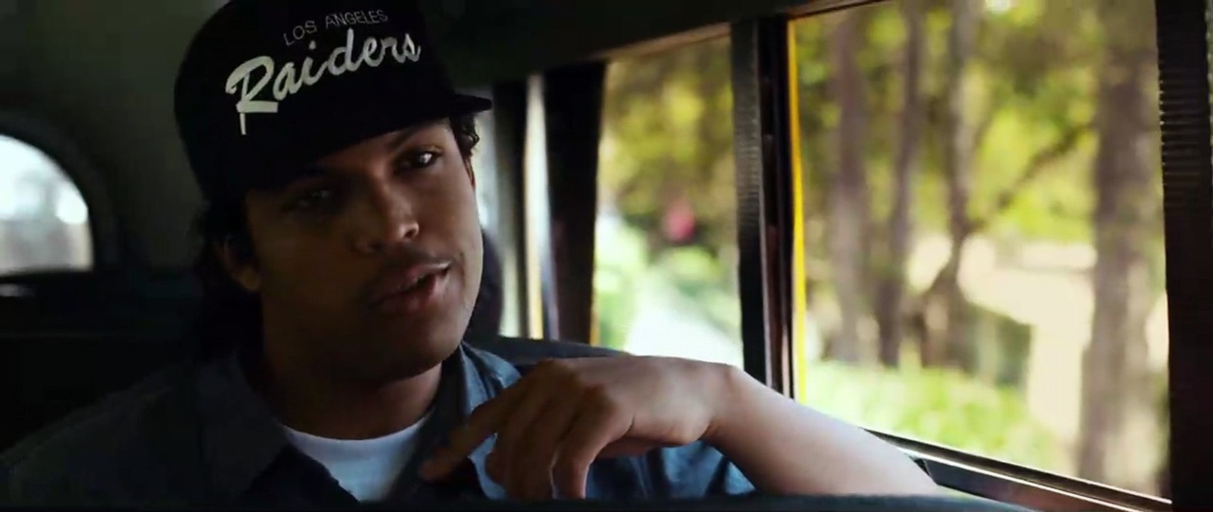 Straight Outta Compton Trailer (2) DF