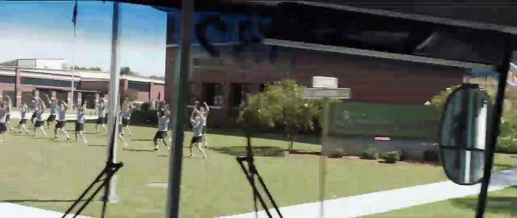 The 15:17 To Paris Trailer DF