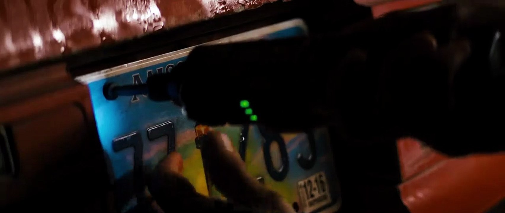 The Neighbor - Das Grauen wartet nebenan Trailer DF