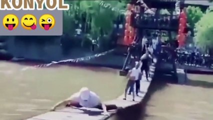 Teman Gak Ada Akhlak, Wkwkwk