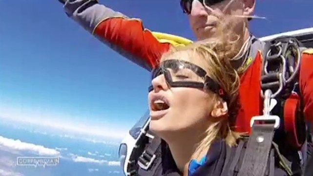 Zapping du 30/10 : Michel Cymes et Adriana Karembeu s'envoient en l'air