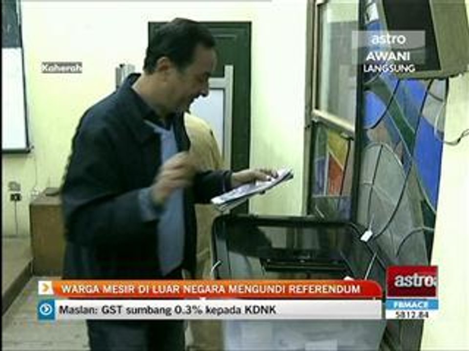 Warga Mesir di luar negara mengundi referendum