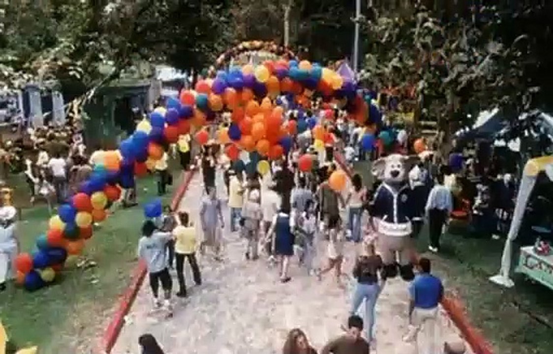 Der Kindergarten Daddy Trailer DF