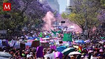 ¿Por qué el morado es el color del feminismo? La historia detrás del color de cada 8M