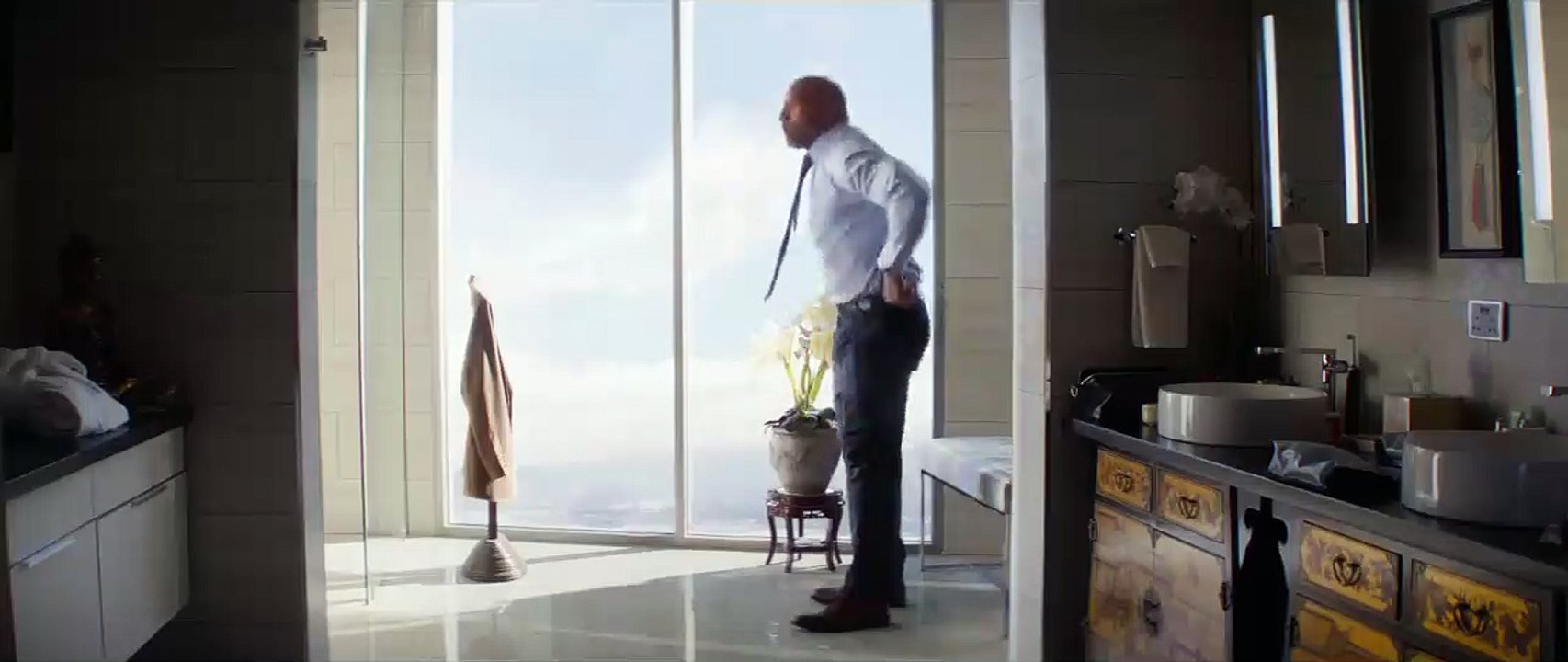 Sykscraper - Super-Bowl-Trailer