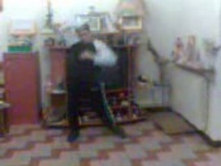 mehdi dance tecktonik chez lui