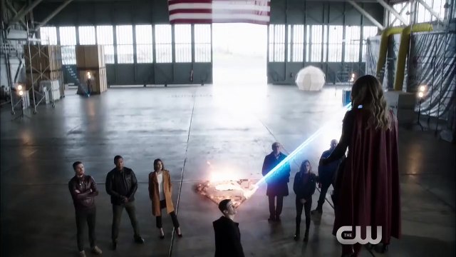 Supergirl , The Flash , Arrow & Legends Of Tomorrow - Extended Trailer zum großen Crossover 2016