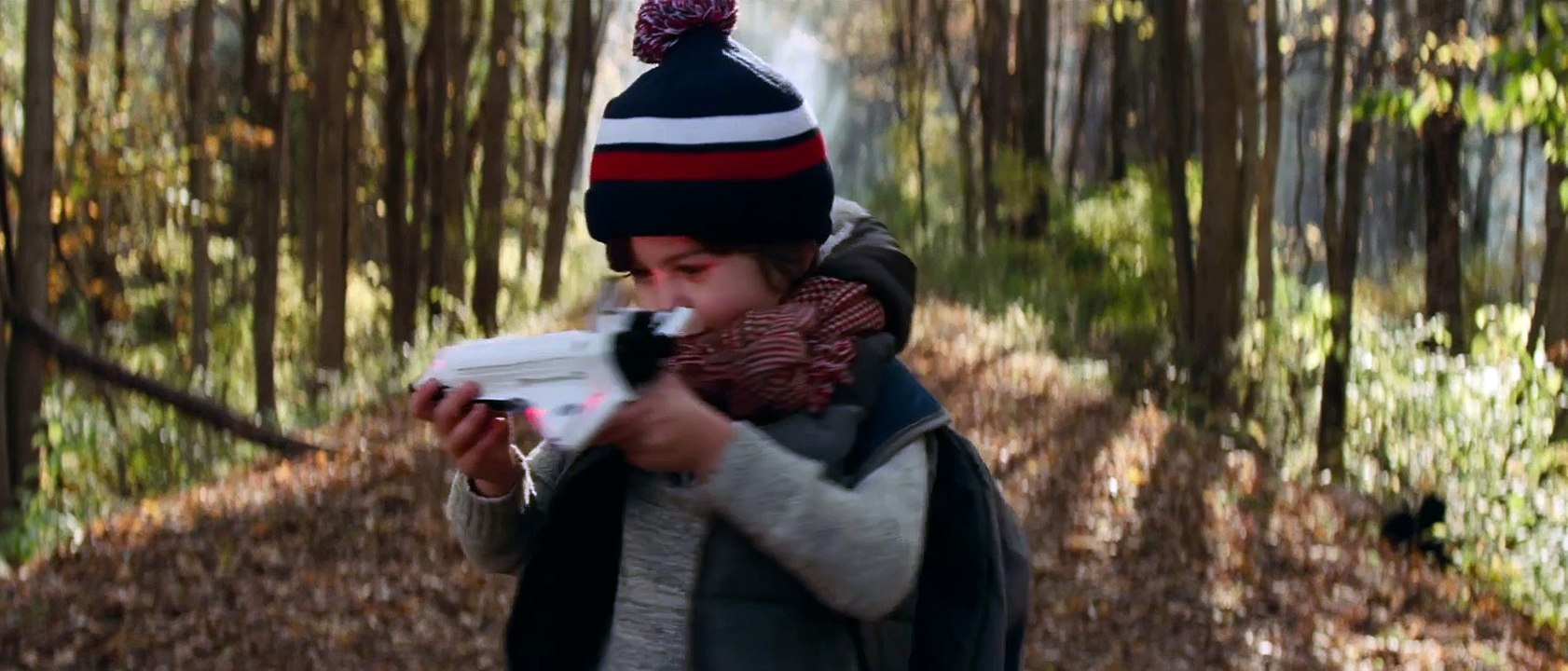 A Quiet Place Trailer (3) DF