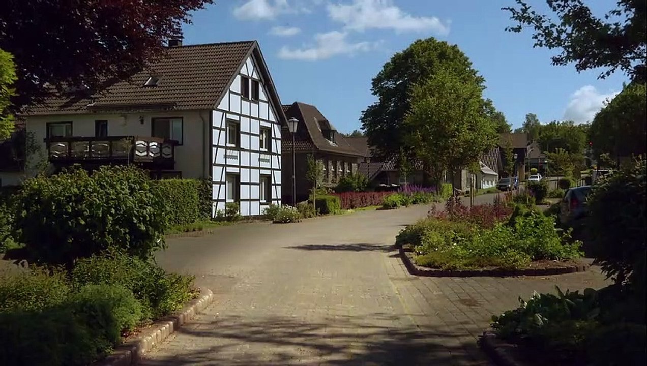 Die mit dem Bauch tanzen Trailer DF