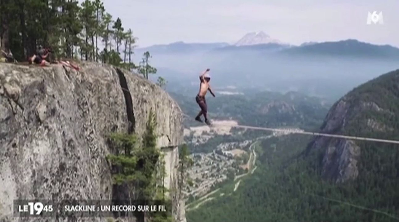 Le zapping du 13/08 : Un funambule perd l’équilibre à 290 mètres du sol… sans sécurité !