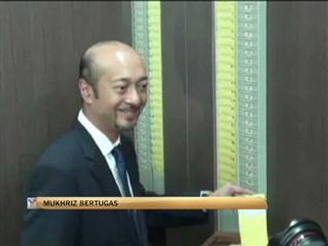 Mukhriz mula bertugas sebagai MB Kedah